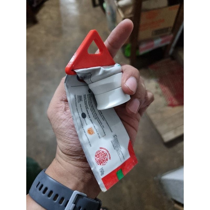 Jomar's 3d printed toothpaste squeezer holder