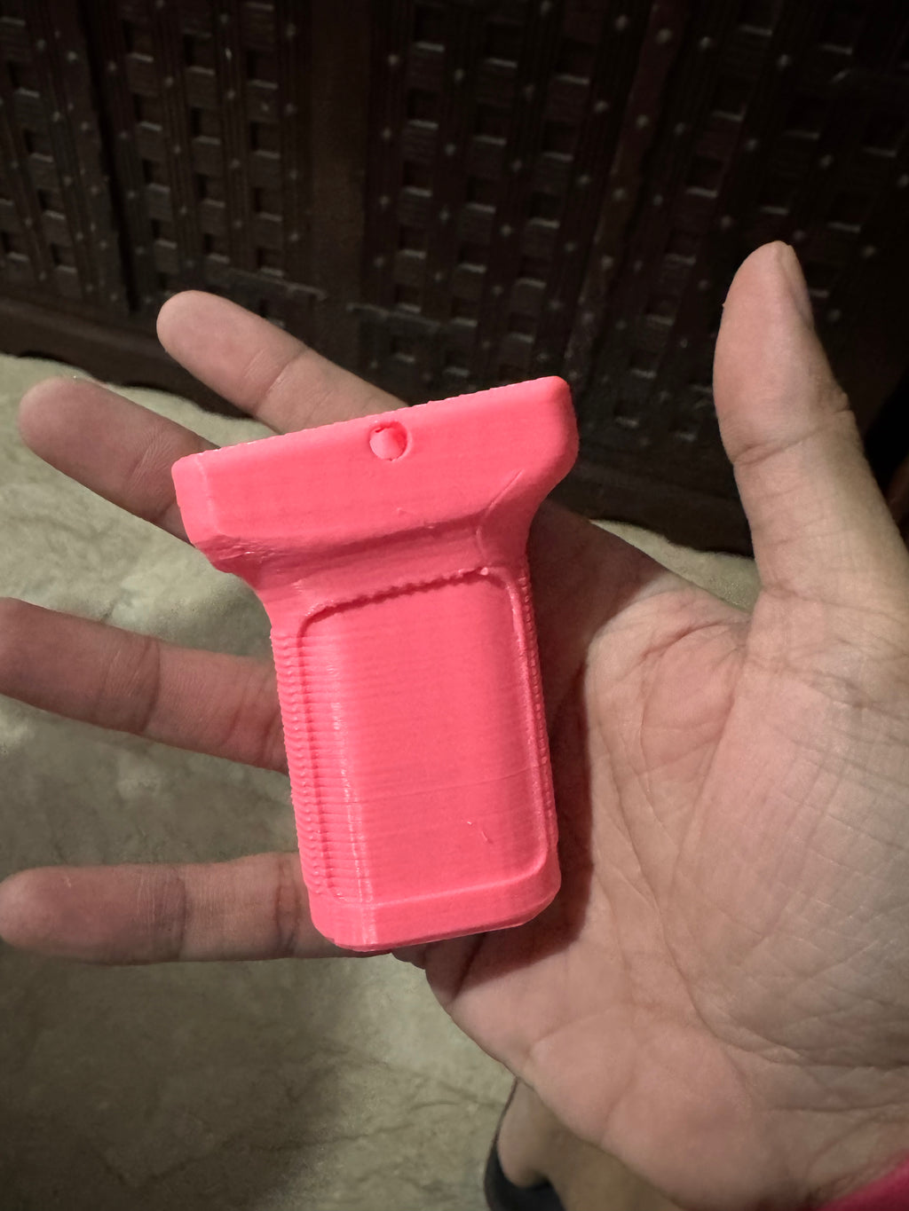 Simple Picatinny rail forward TOY grip