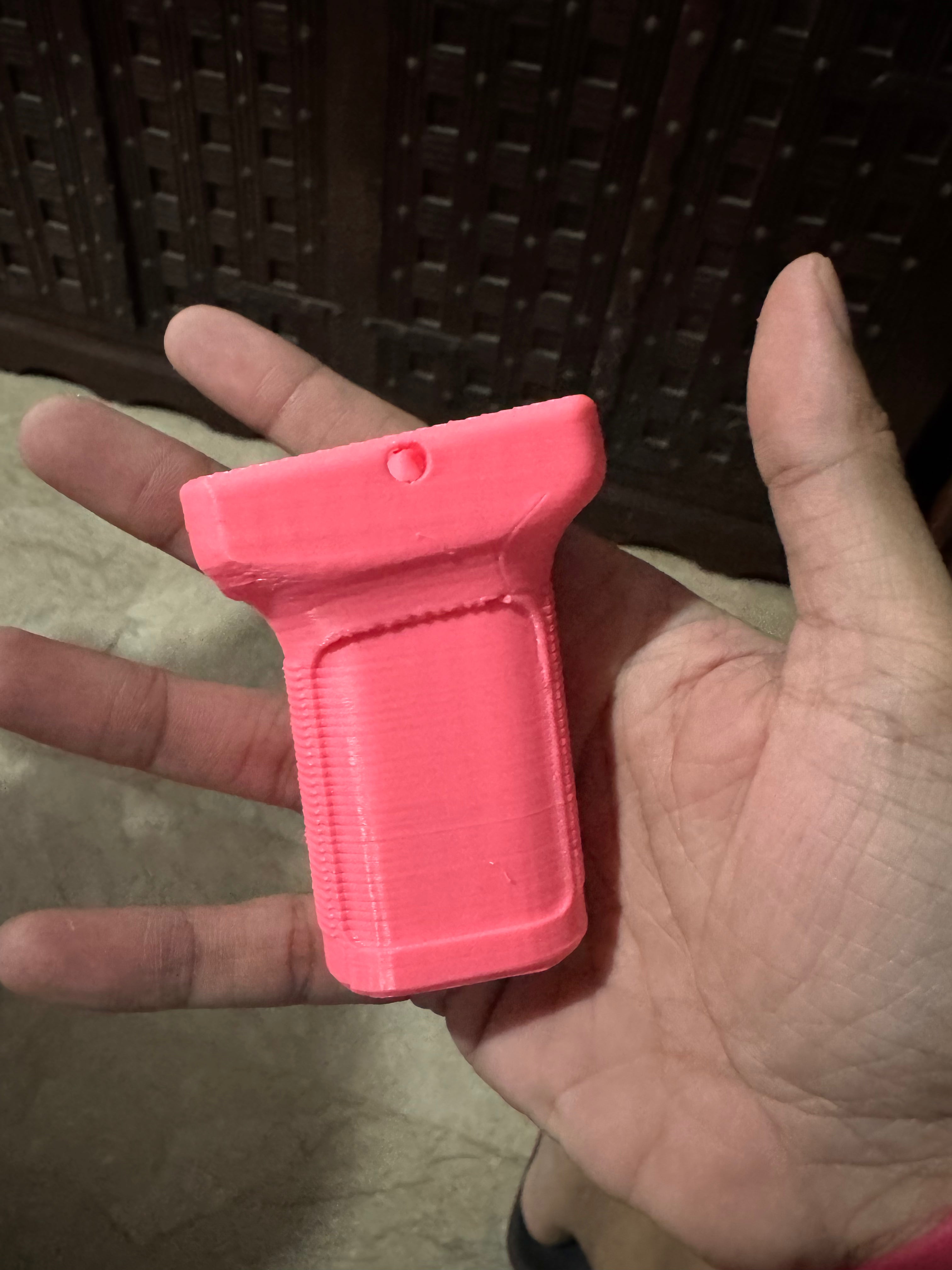 Simple Picatinny rail forward TOY grip