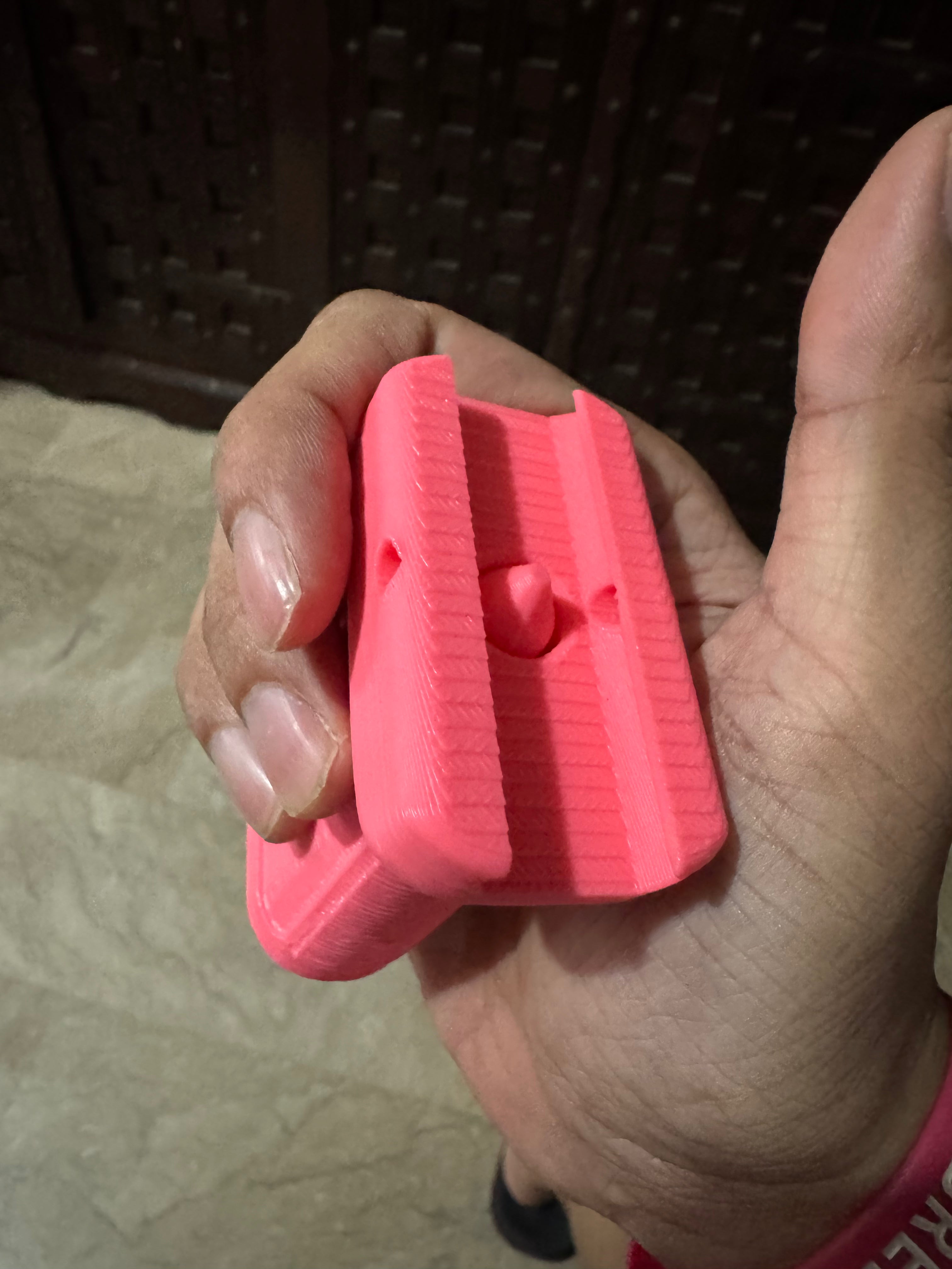 Simple Picatinny rail forward TOY grip